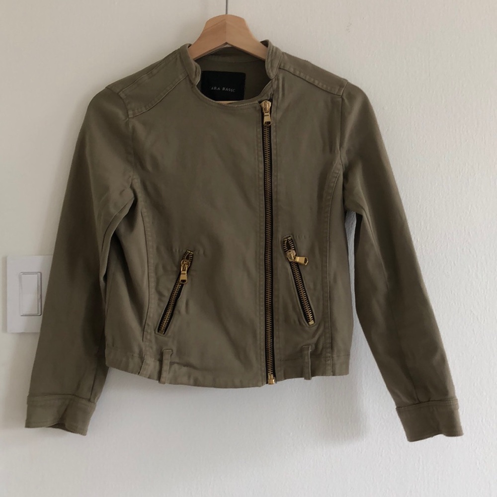 Zara Basic || Cropped kaki jean jacket